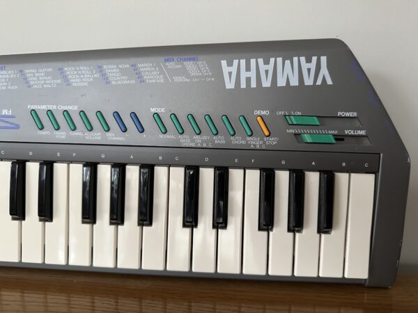 Yamaha SHS-10 Keytar Synth (1984) - Image 5